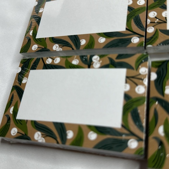 White Berries Enclosure Card 3.5x2.25" Pack of 50 - Picture 5 of 6